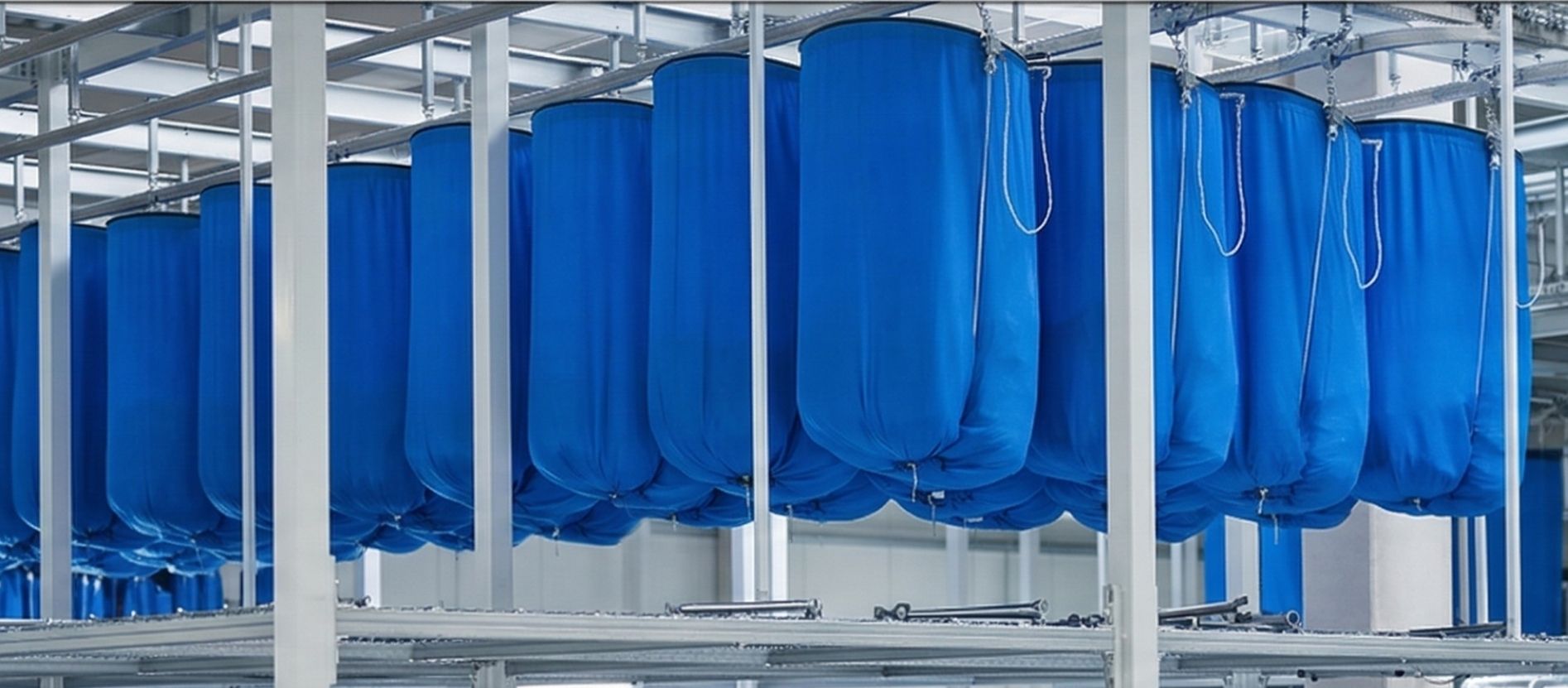 rtp-radom-bolsas-para-ropa-para-lavanderías-industriales-monorraíl-(1)